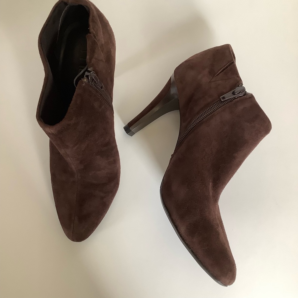 Moda Suede Booties size 7.5